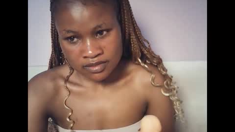 queenivy online show from February 22, 7:48 pm