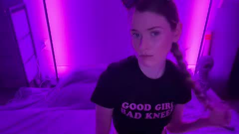 shadebabe online show from February 1, 5:50 am