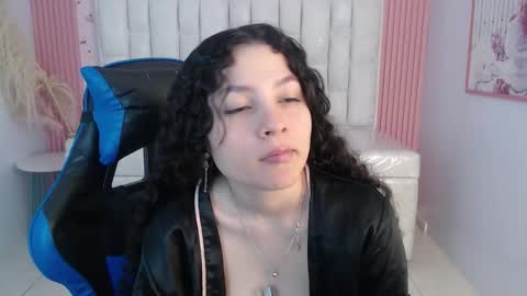 Shalon  online show from December 21, 2:54 pm