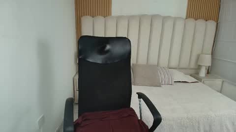 shanelle online show from March 19, 5:56 am