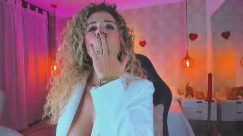 Shantal online show from March 5, 11:28 am