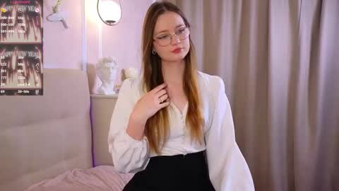 Sharon online show from February 4, 9:07 pm