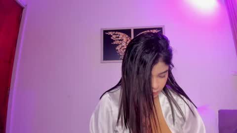 sharonscothh online show from July 28, 7:04 pm