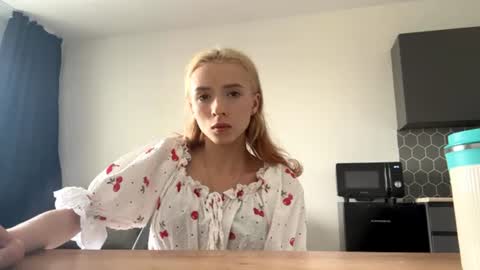Lisa online show from August 2, 7:44 am