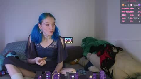 Hippie online show from April 25, 3:42 am