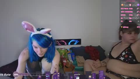 Hippie online show from April 6, 2:11 am