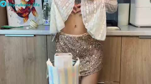 Aurora online show from April 25, 6:27 am