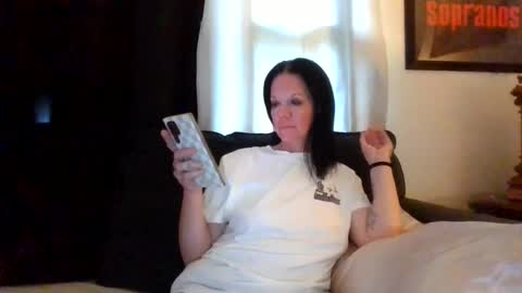 Mrs. St. Patrickk online show from August 4, 8:37 pm