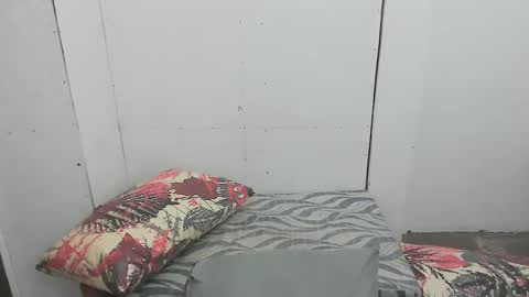 marisweet online show from March 21, 8:19 am