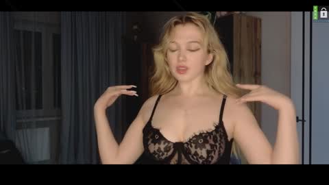 Emily online show from December 2, 10:34 pm