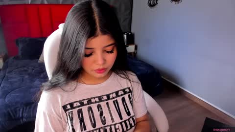   online show from December 4, 3:10 pm