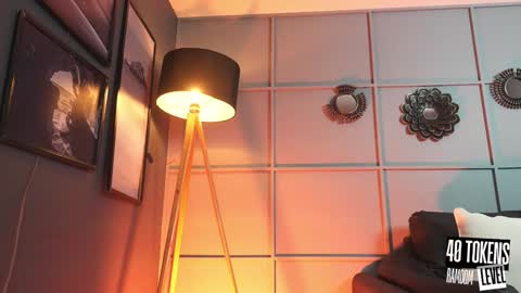   online show from January 8, 11:30 pm