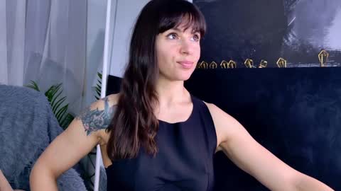 Sofia online show from April 4, 4:06 pm