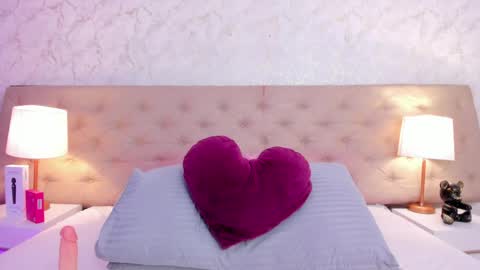 SofiaReyees online show from March 31, 3:34 pm