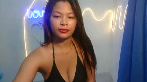 sofie_loorexx online show from April 15, 8:09 pm
