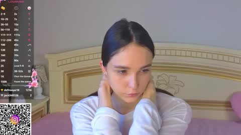 Elly online show from October 28, 7:58 am