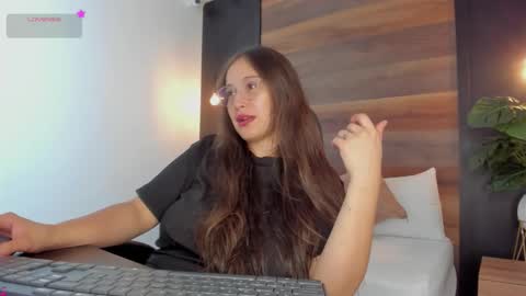 S O P H I A online show from December 17, 12:20 pm