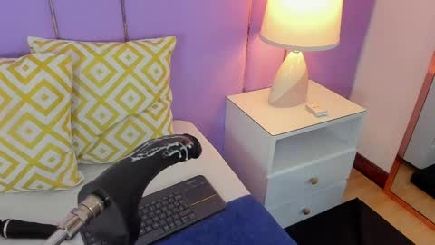 Sophy online show from April 8, 11:45 am