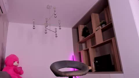 sourcherry1 online show from February 6, 9:18 pm