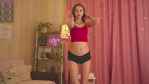 Chloe online show from April 10, 11:49 am