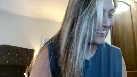 storm_hanks online show from February 21, 2:29 pm