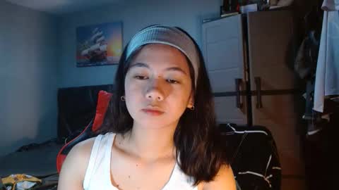 Kisses online show from March 23, 8:31 am