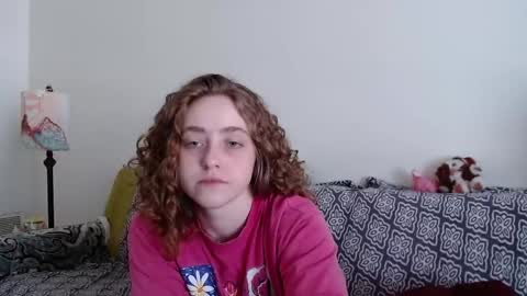 Strawberrylotsacake online show from March 31, 4:40 pm