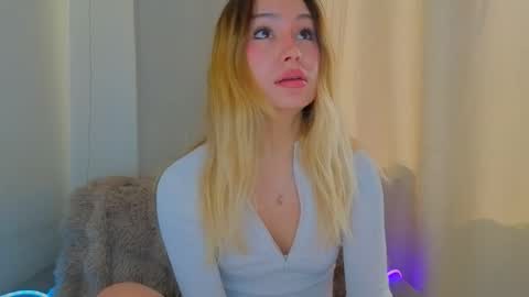 Tati and Lola online show from March 31, 8:25 am