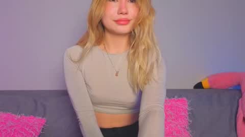 Tati and Lola online show from March 7, 4:41 am