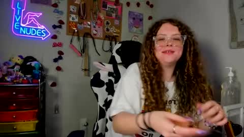 Strwbby online show from July 2, 3:23 am