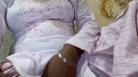 sunali_jain03 online show from June 16, 4:46 am