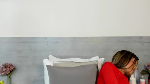 sunnywhitee online show from March 30, 7:13 pm