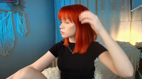 sunrisee_ online show from April 19, 4:18 pm