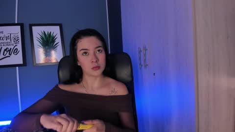 Susann online show from April 1, 12:06 pm