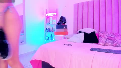 Sussan Nicole  online show from January 21, 12:29 pm