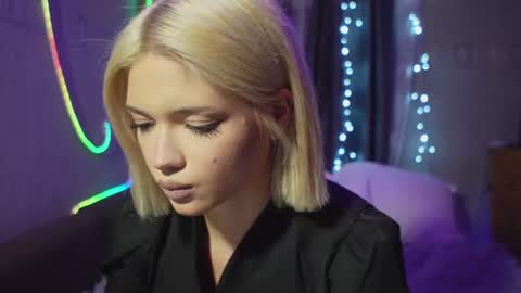 Stacy online show from July 16, 9:41 pm
