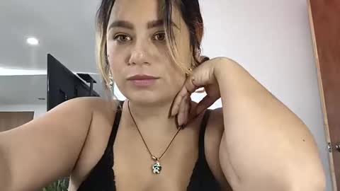 Bella Valery online show from April 14, 1:22 pm