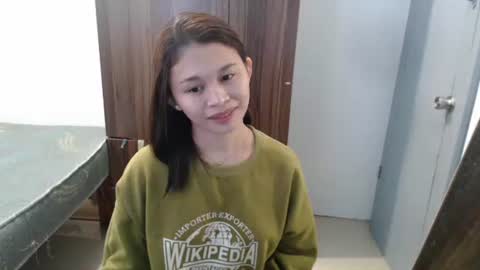 sweet_cassyxx online show from April 8, 9:44 am