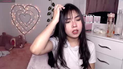 Hannah online show from March 9, 12:19 pm