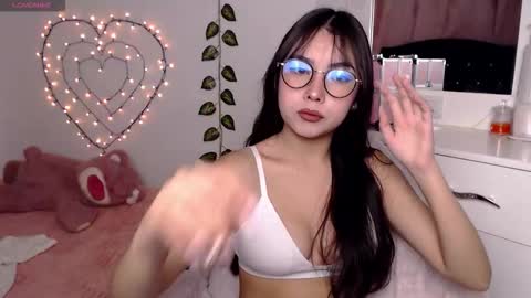 Hannah online show from February 27, 11:43 am