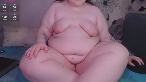 sweetalice999 online show from March 29, 12:42 am