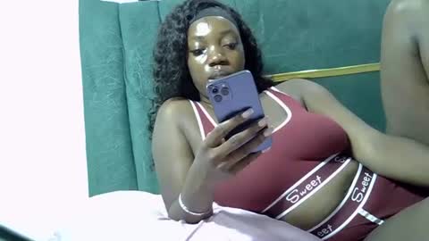 sweetcupycake online show from April 1, 2:56 am