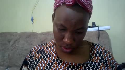 sweetdiva2012 online show from June 18, 7:10 am