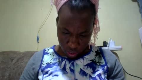 sweetdiva2012 online show from June 25, 6:07 am