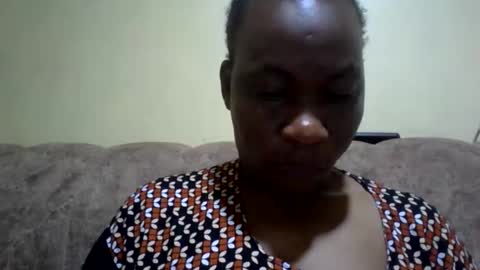 sweetdiva2012 online show from June 11, 3:36 am