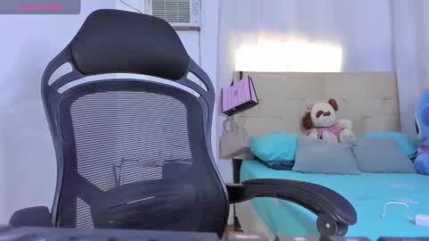 Fabiana online show from March 18, 9:20 pm