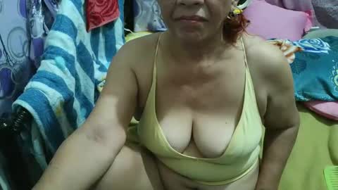 sweetmature_69 online show from March 6, 4:35 pm