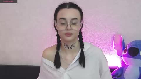 Taya online show from February 13, 6:20 pm