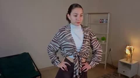 Emma online show from August 4, 1:11 am