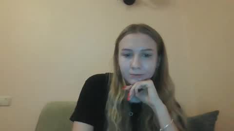 tessa_austin online show from December 6, 1:44 pm